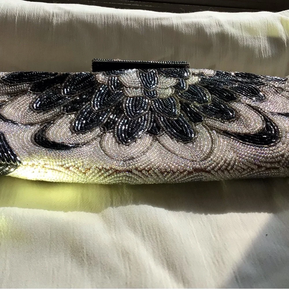 Vintage SharMark Black and Clear Beaded Clutch - Picture 12 of 13